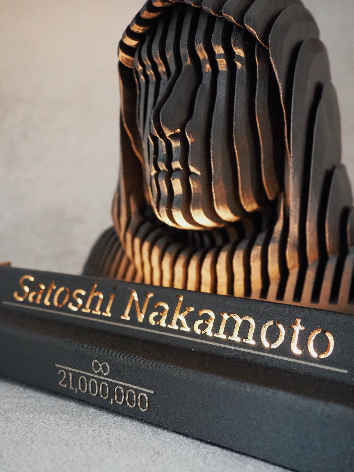 Satoshi Nakamoto LED - Statue