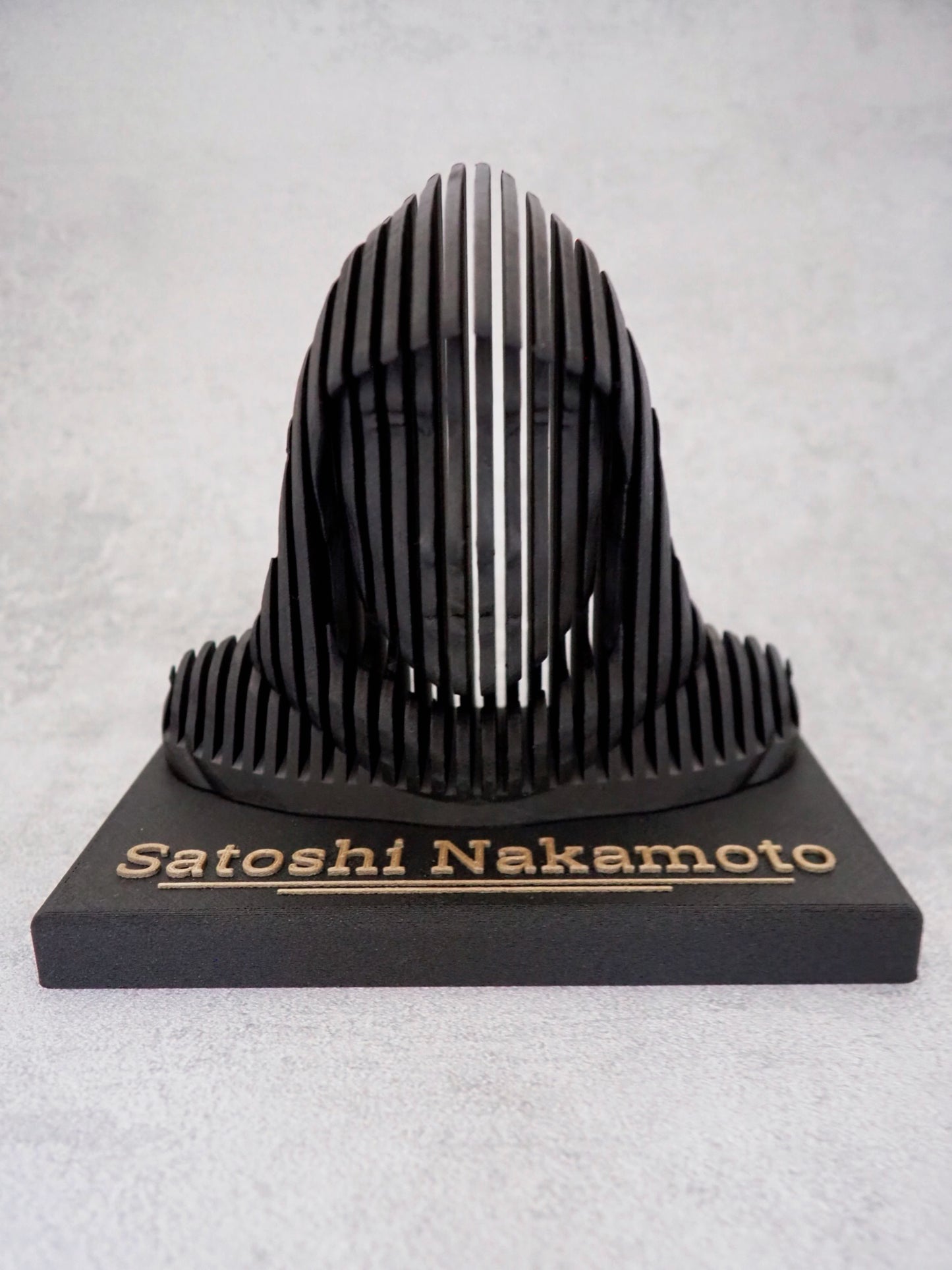 Satoshi Nakamoto Mid - Statue
