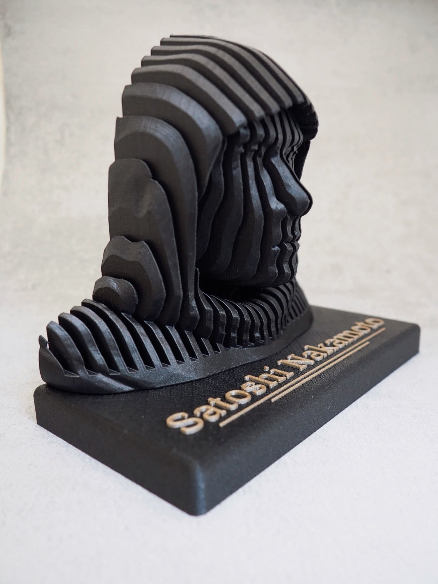 Satoshi Nakamoto Mid - Statue
