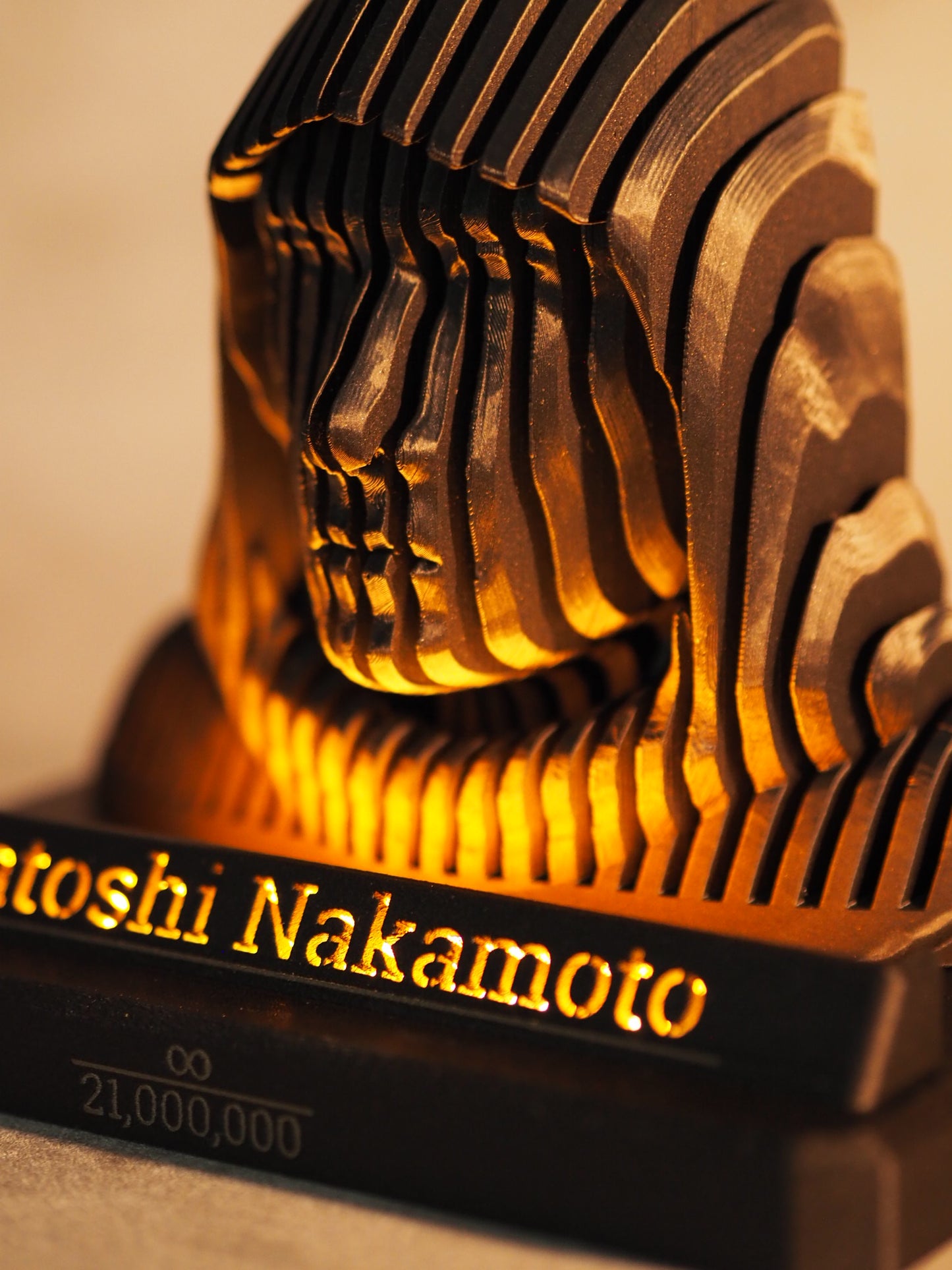 Satoshi Nakamoto LED - Statue